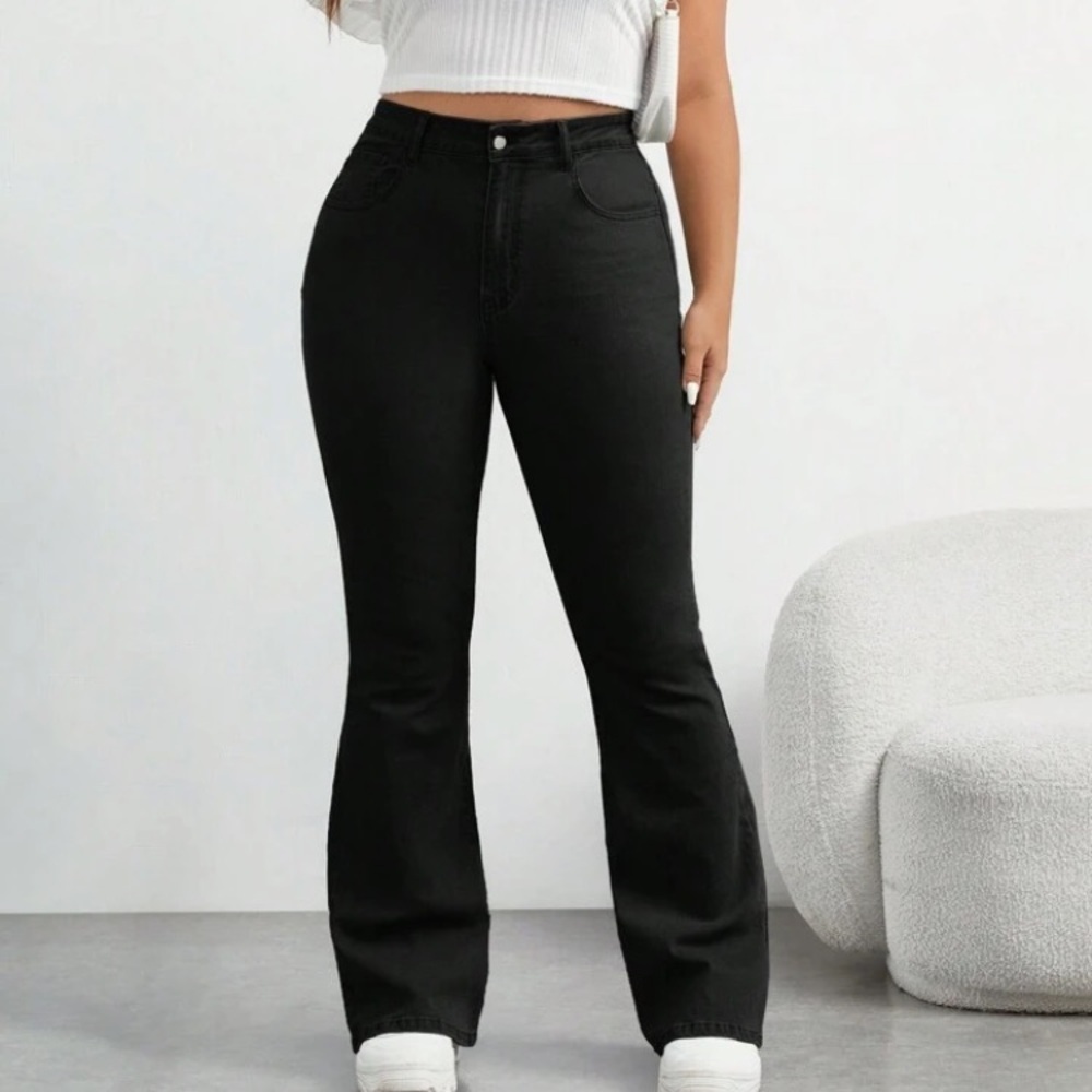 NWOT womens JEANS - Picture 3 of 4